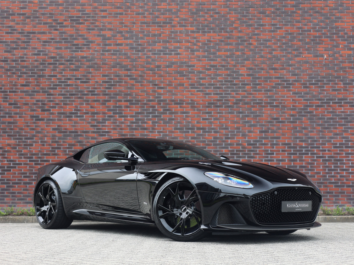 Aston Martin DBS 5.2 V12 Superleggera