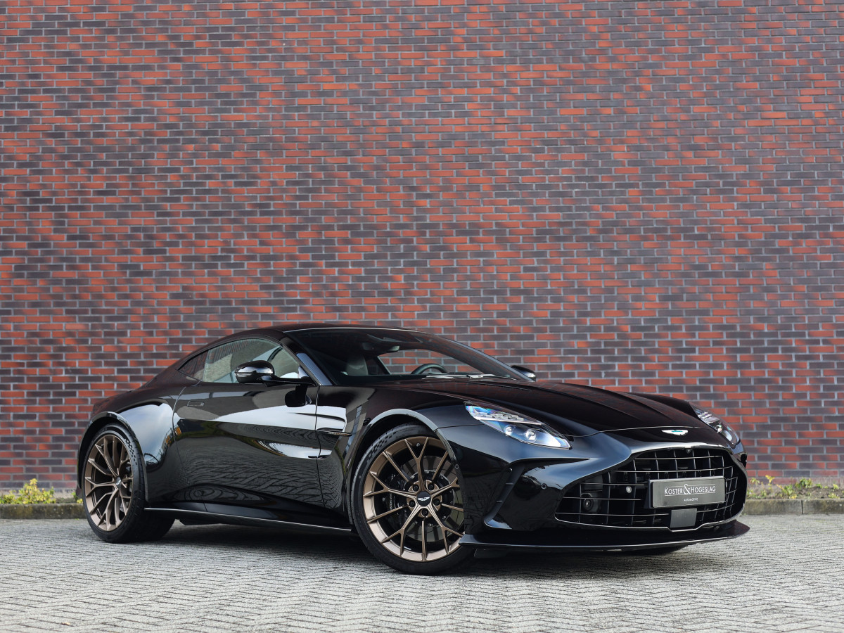 Aston Martin Vantage 4.0 V8