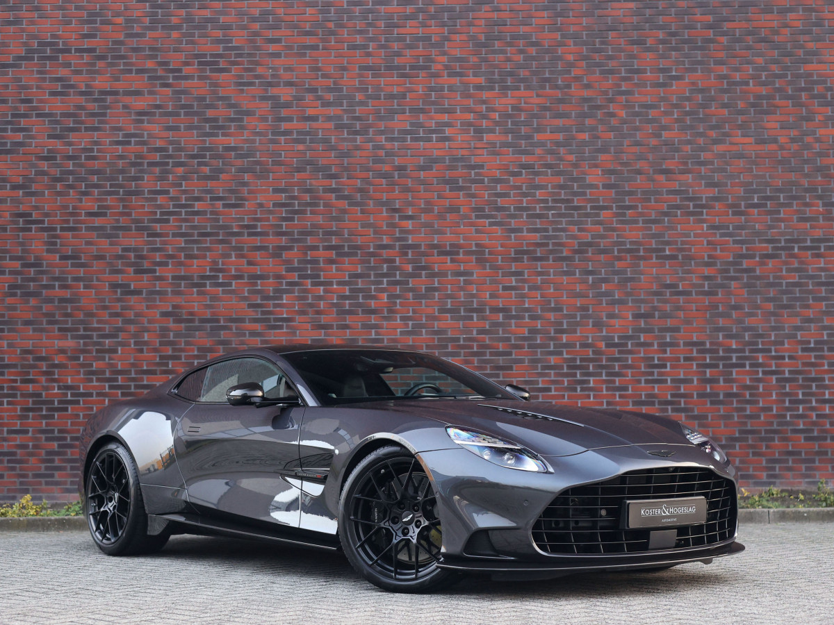 Aston Martin Vanquish 5.2 V12 Coupe