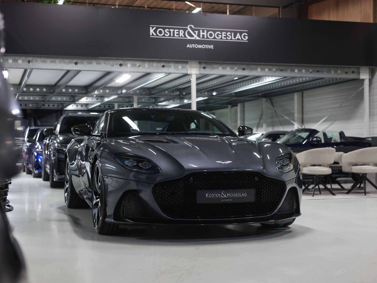 Aston Martin DBS 5.2 V12 Superleggera