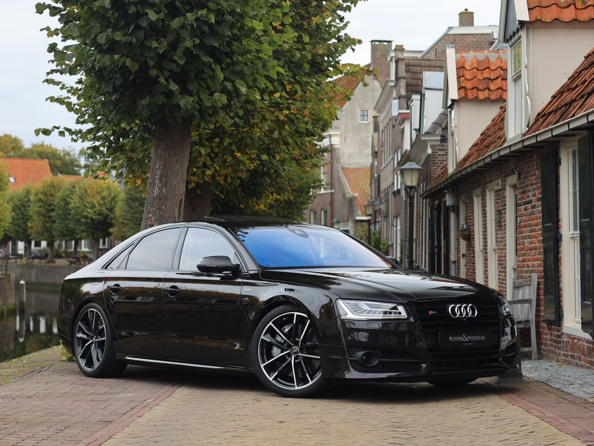 Audi S8 Plus 4.0 TFSI Quattro