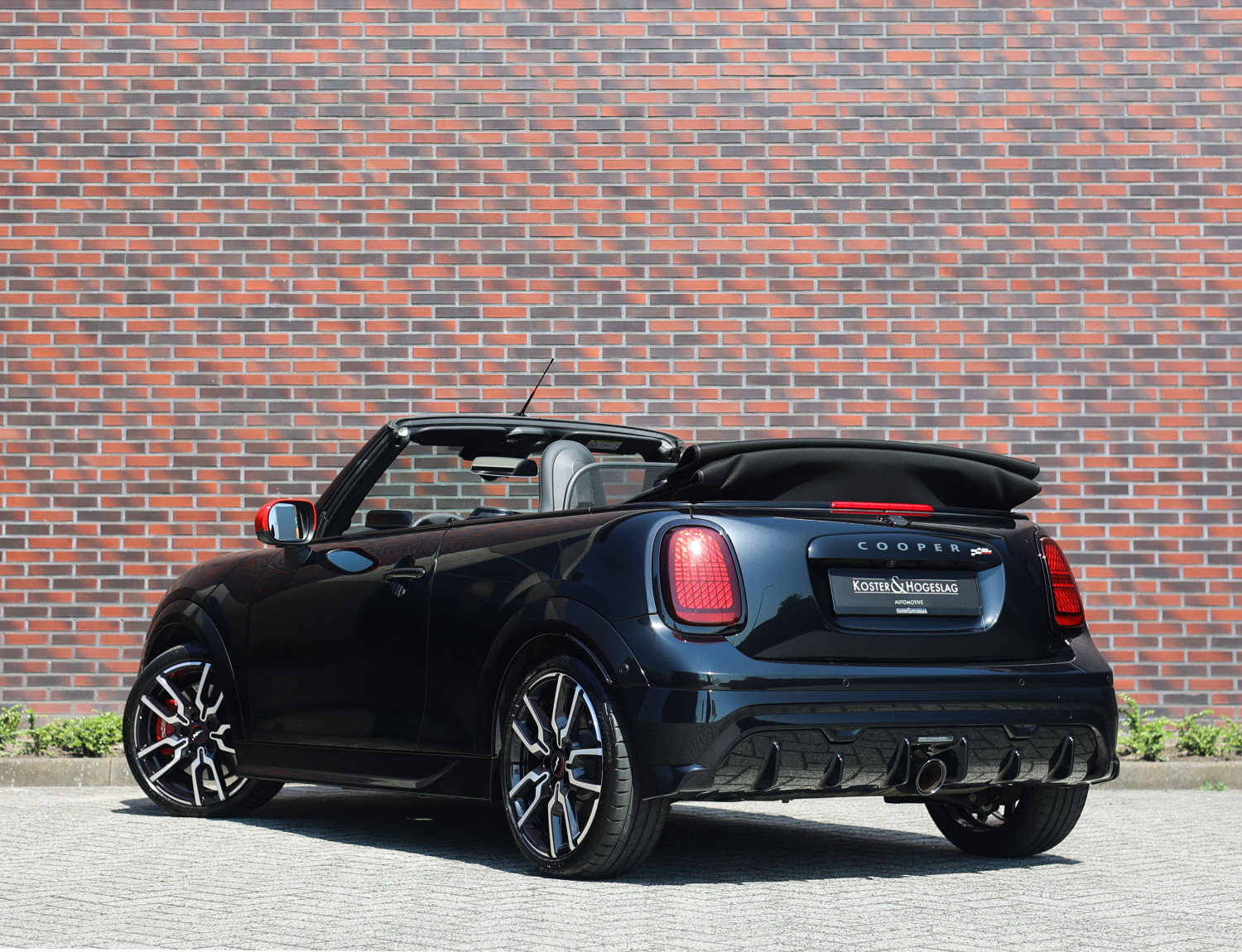 MINI Cabrio JCW
