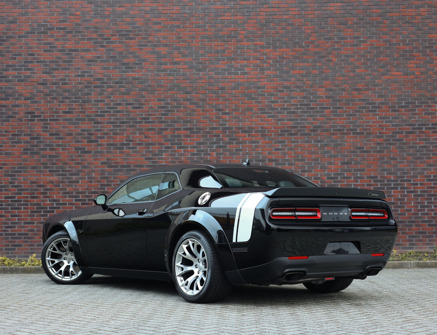 Dodge Challenger SRT Hellcat Redeye Black Ghost