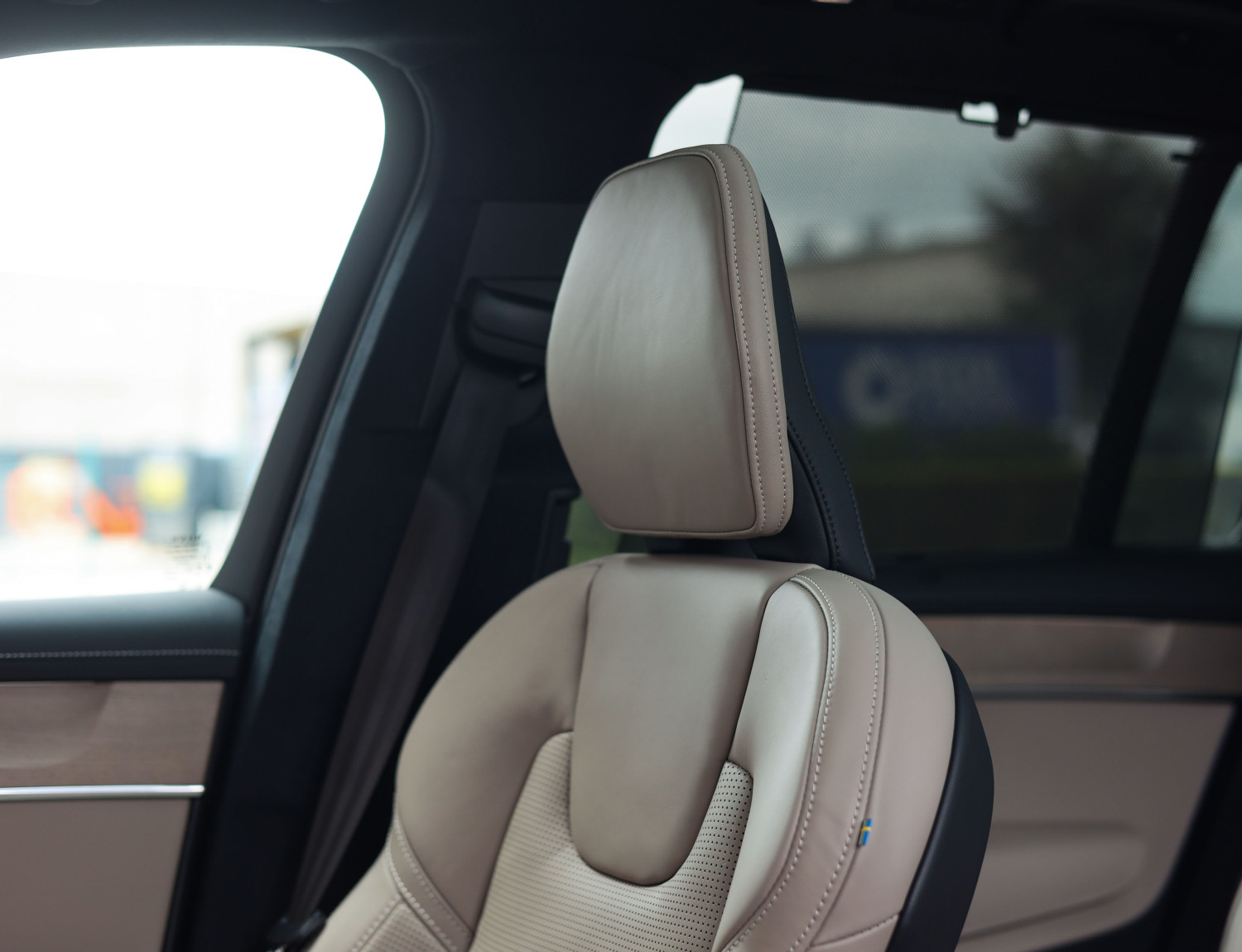 Volvo XC90 T8 AWD Ultra Dark
