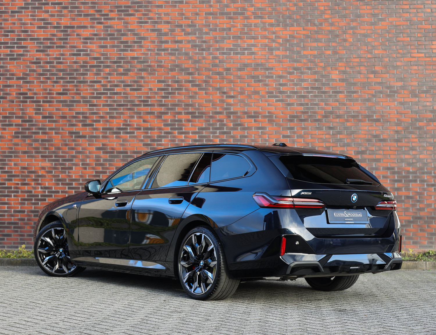 BMW 5 Serie Touring 550e xDrive