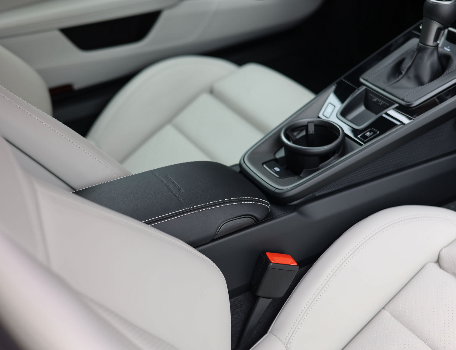 Porsche 911 4.0 GT3 Touring