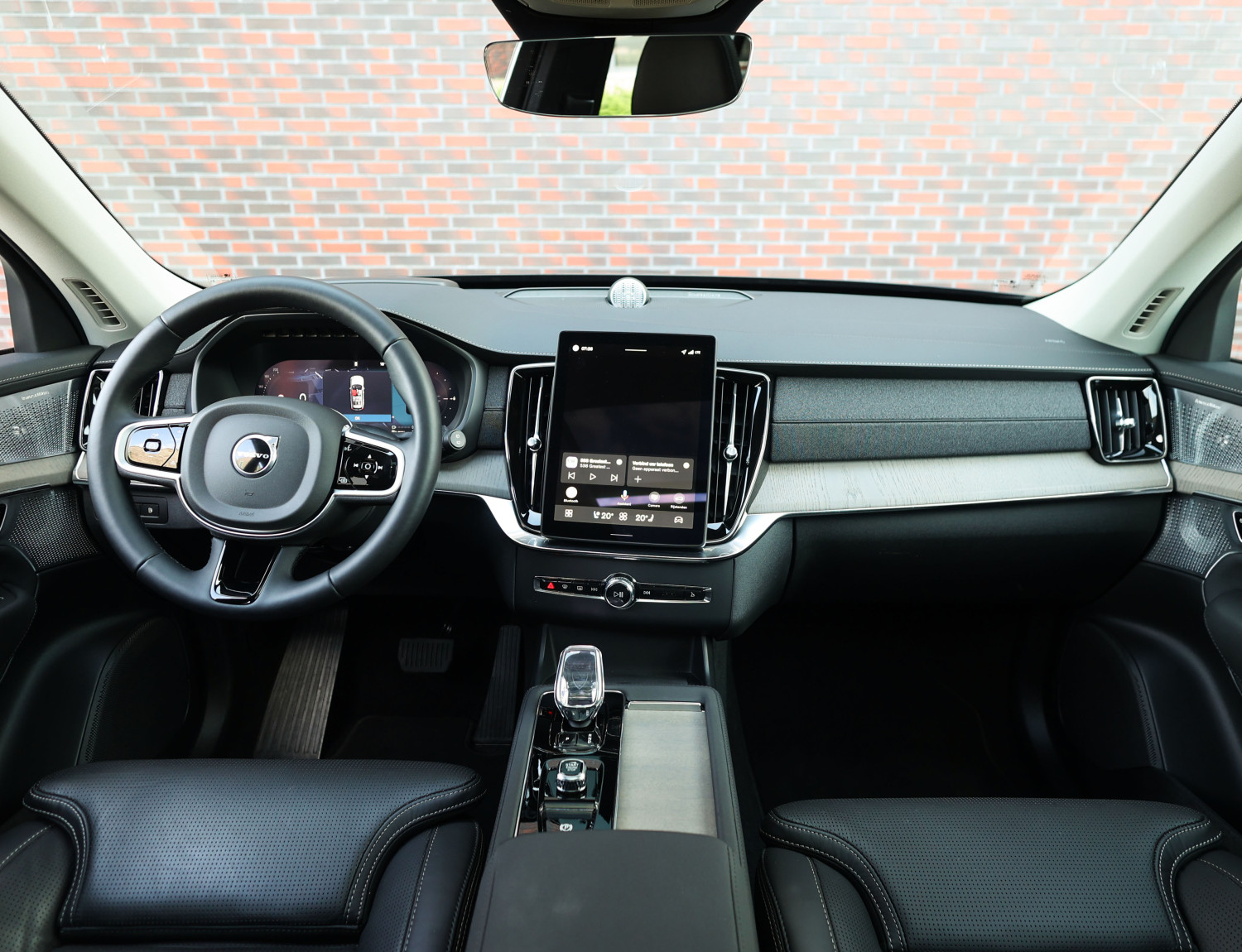 Volvo XC90 2.0 T8 Plug-in hybrid AWD Plus Dark