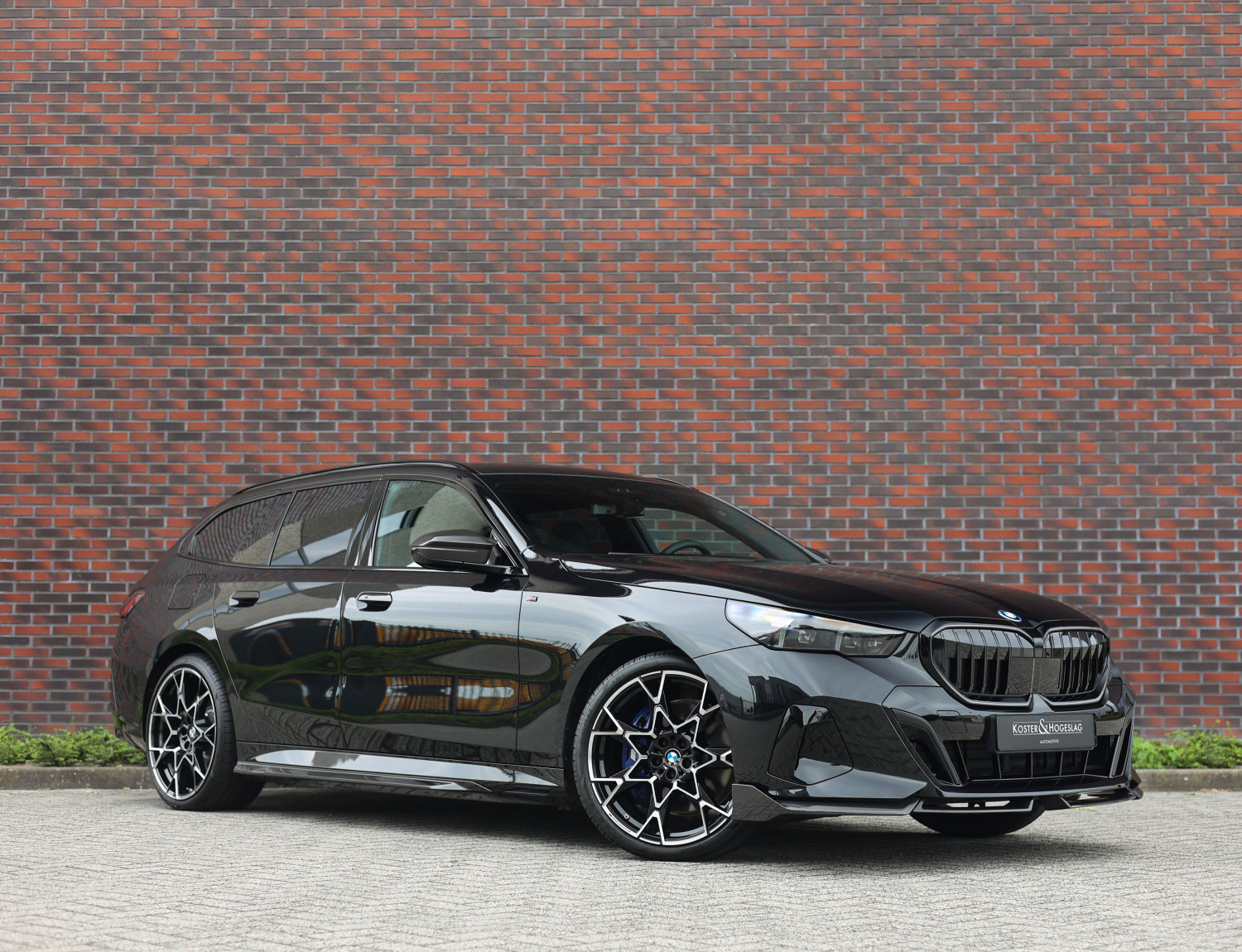 BMW 5 Serie Touring 550e xDrive