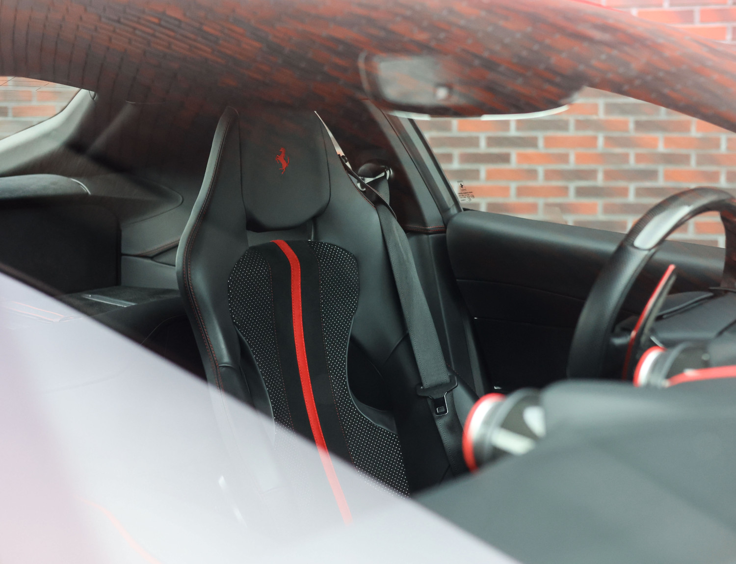 Ferrari 812 Superfast 6.5 V12 HELE