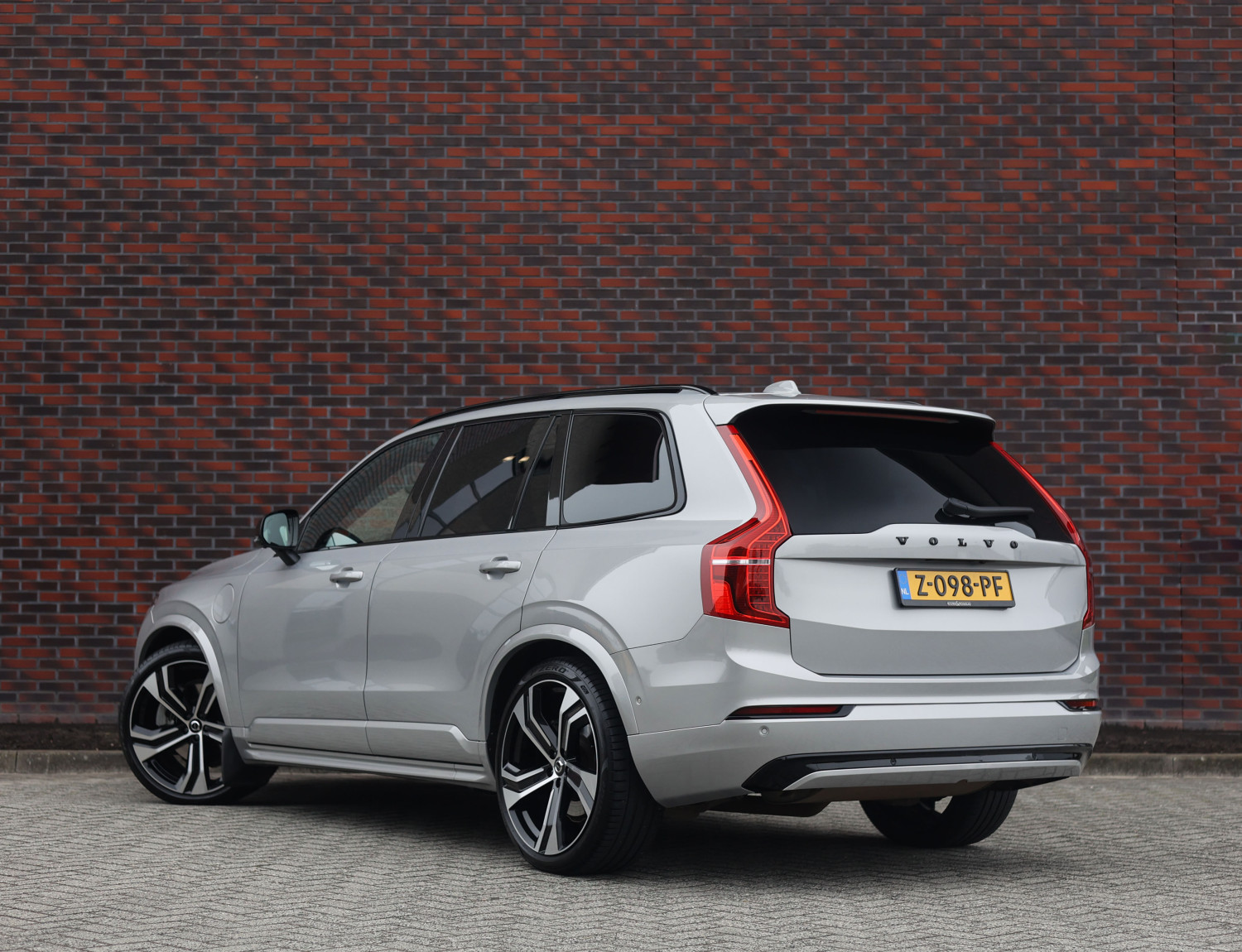 Volvo XC90 T8 Recharge AWD Ultimate Dark