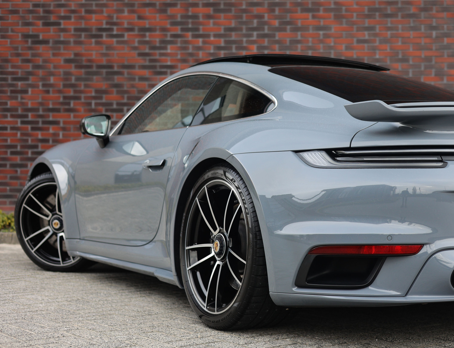 Porsche 911 3.8 Turbo