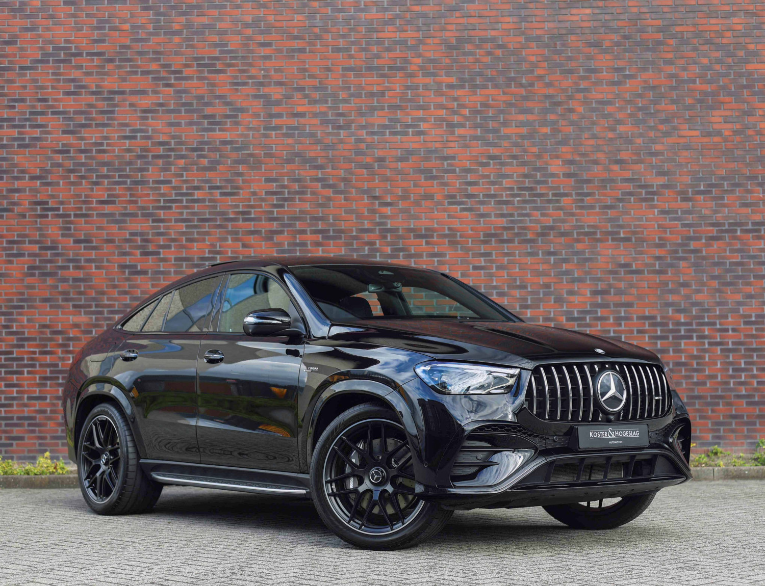 Mercedes-Benz GLE 53 AMG Coupé Hybrid 4MATIC+ Mercedes-Benz GLE 53 AMG Coupé Hybrid 4MATIC+