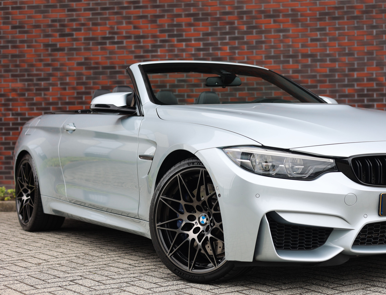 BMW M4 Cabrio Competition BMW M4 Cabrio Competition