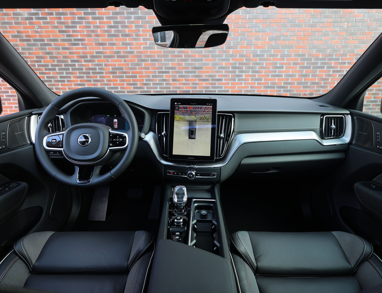 Volvo XC60 T6 AWD Ultra Black Edition