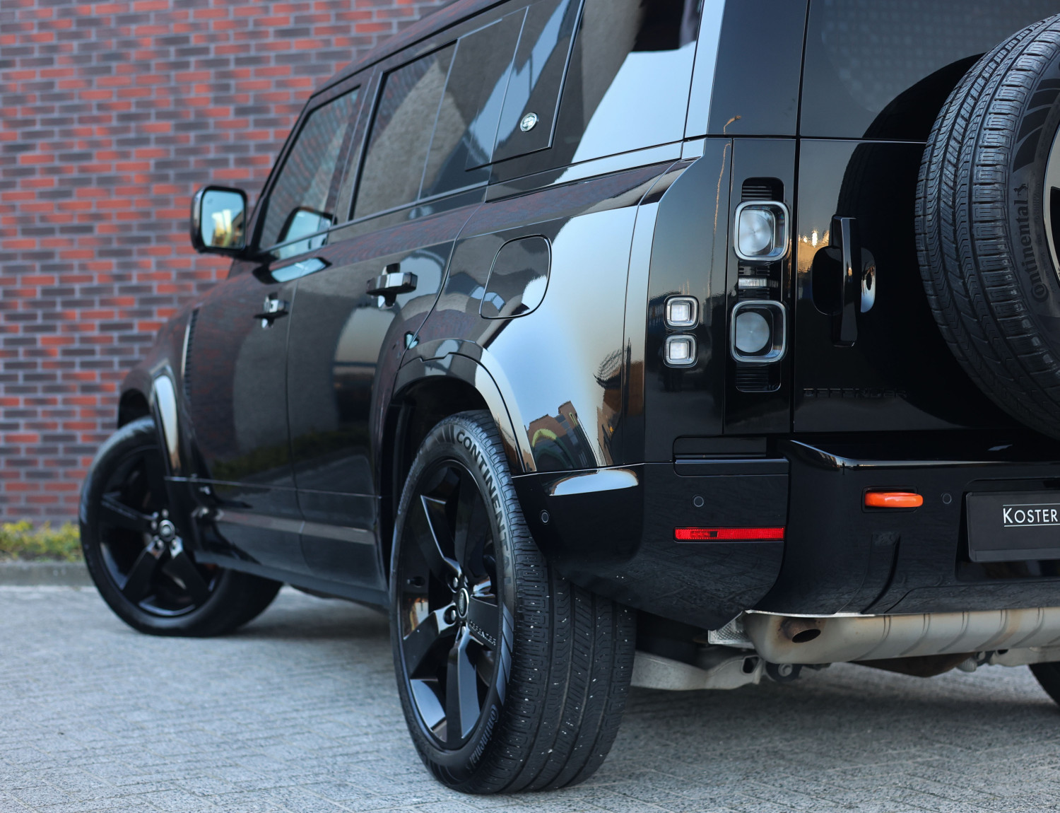 Land Rover Defender 110 P400e 110 X