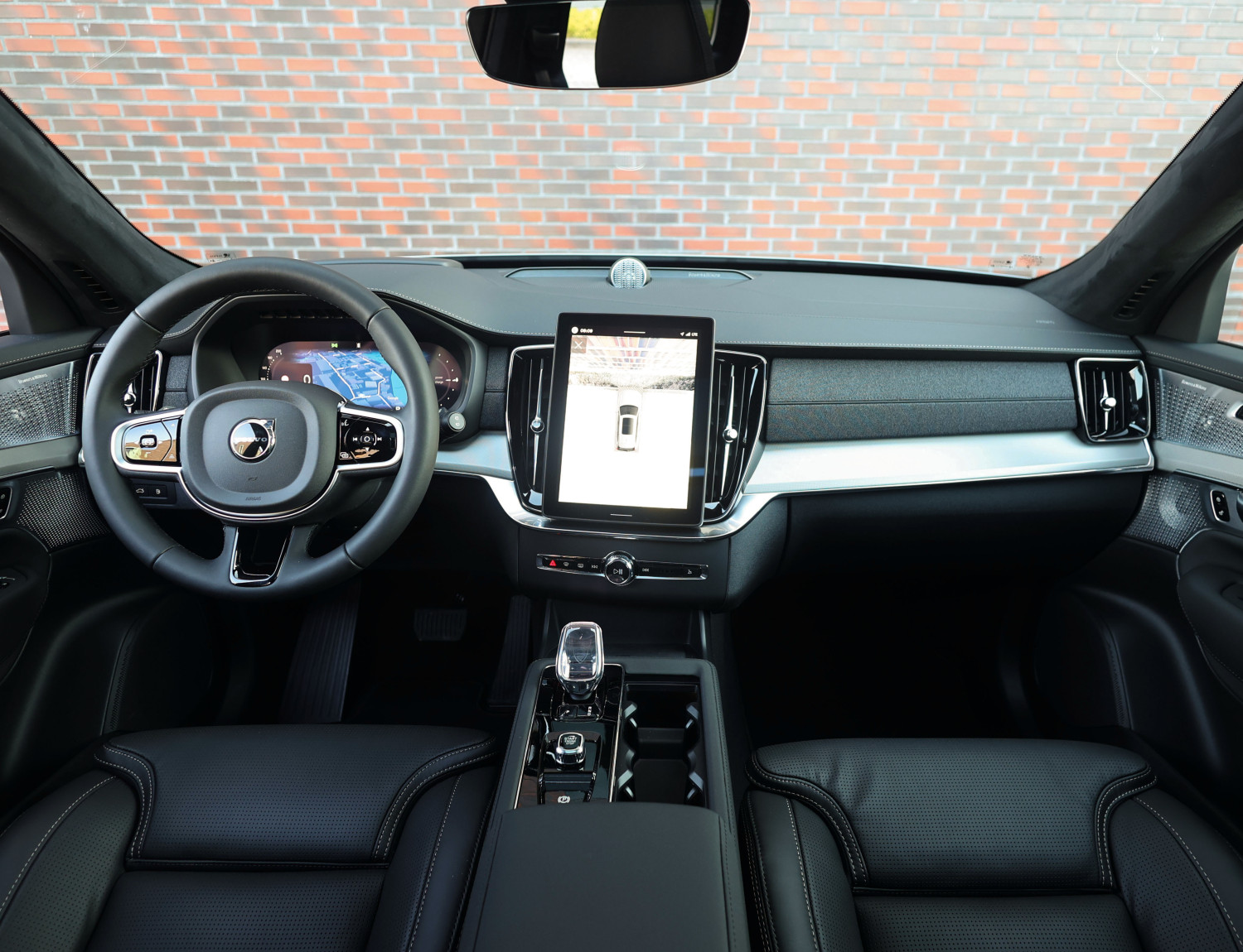 Volvo XC90 T8 AWD Ultra Dark