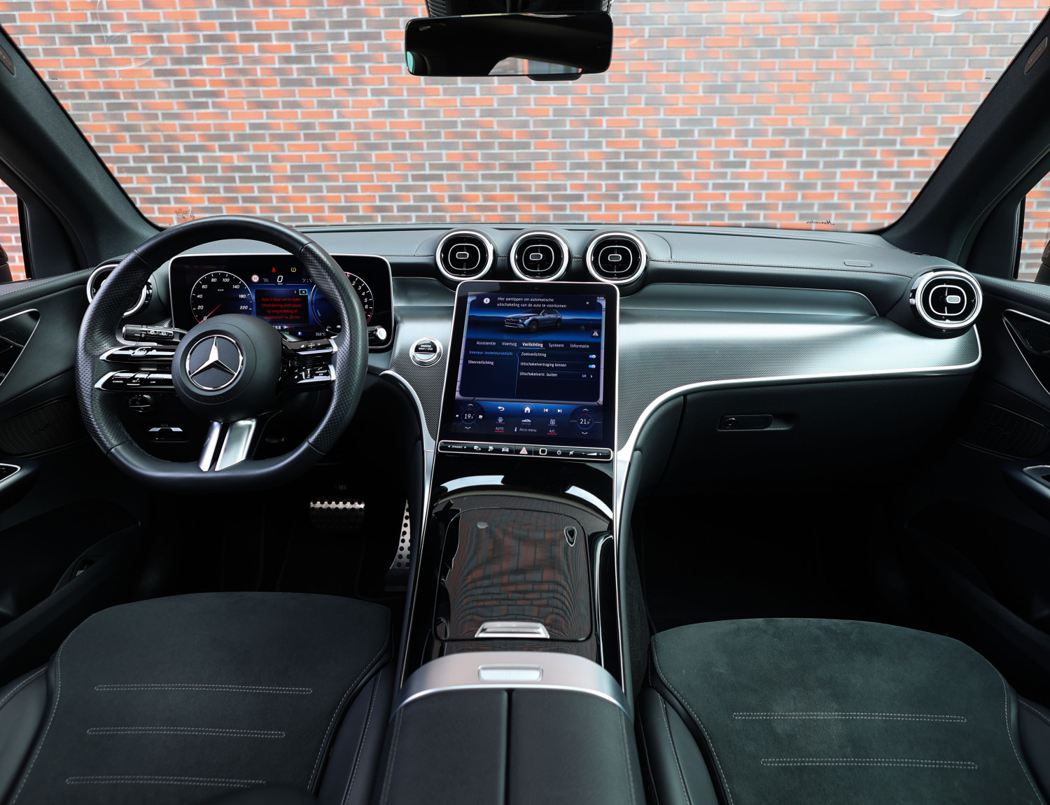 Mercedes-Benz GLC 300e 4MATIC