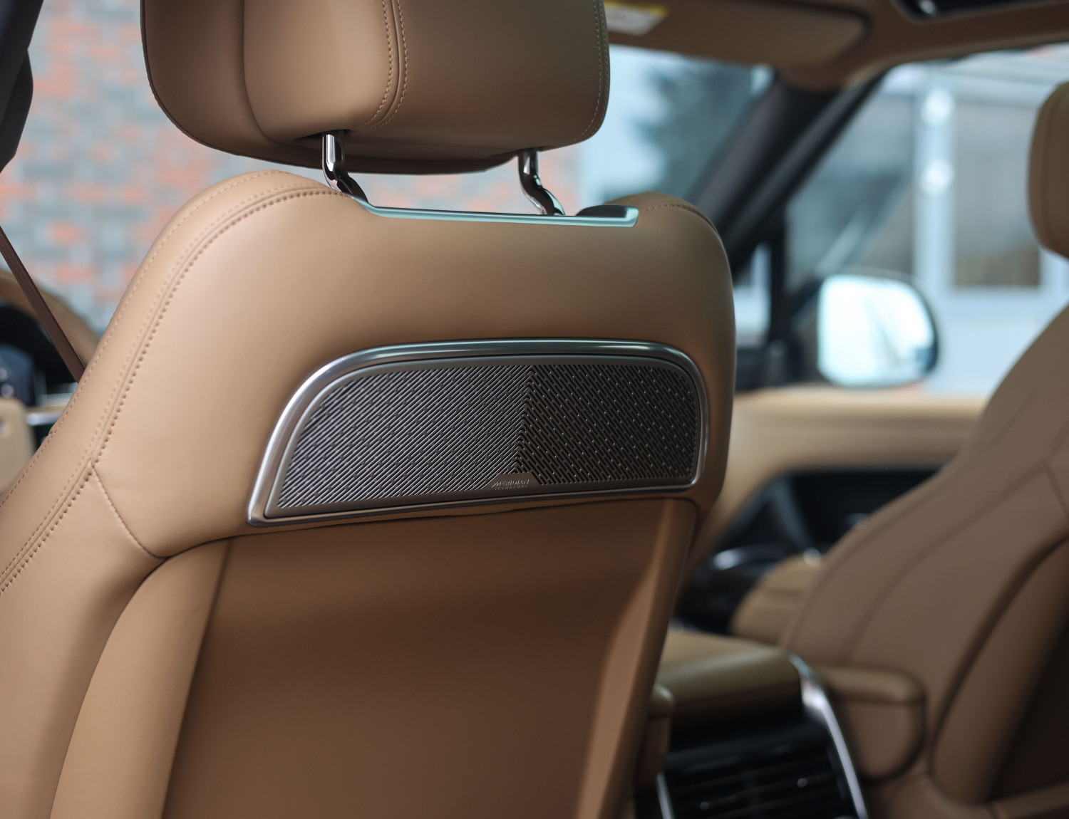 Land Rover Range Rover P550e Autobiography