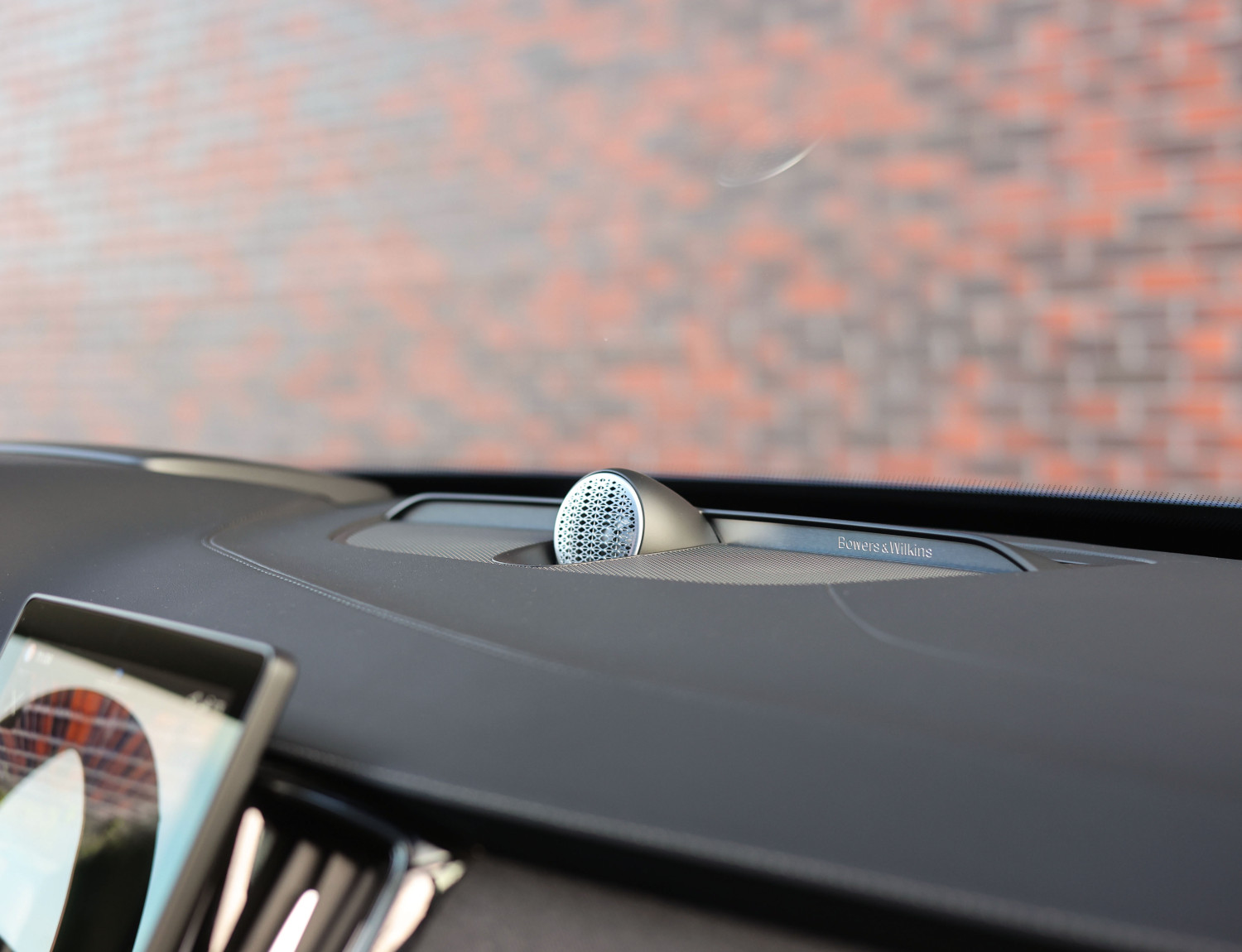 Volvo XC90 T8 AWD Ultra Dark