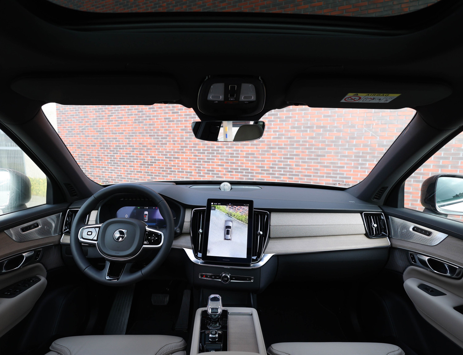 Volvo XC90 T8 AWD Ultra Dark