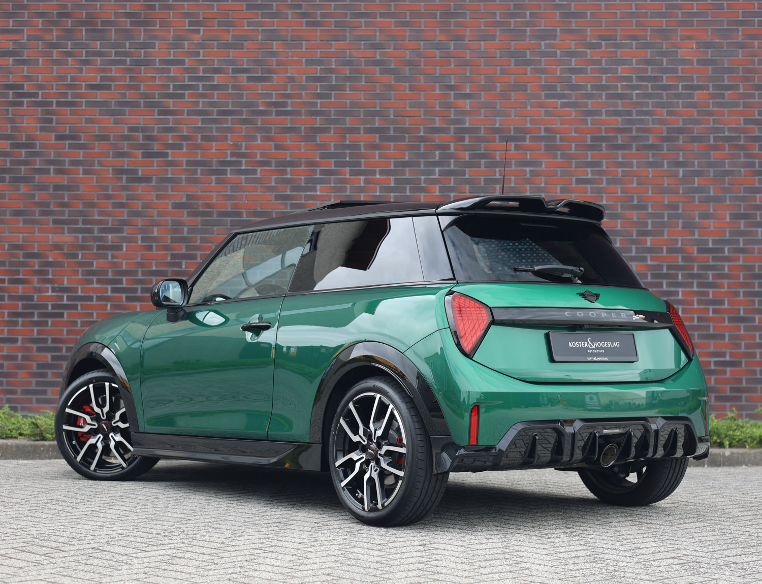 MINI Cooper John Cooper Works