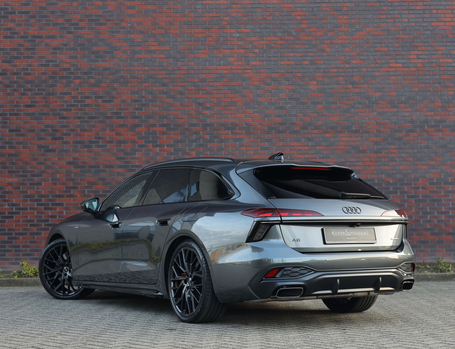 Audi A6 Avant Competition e-hybrid Quattro