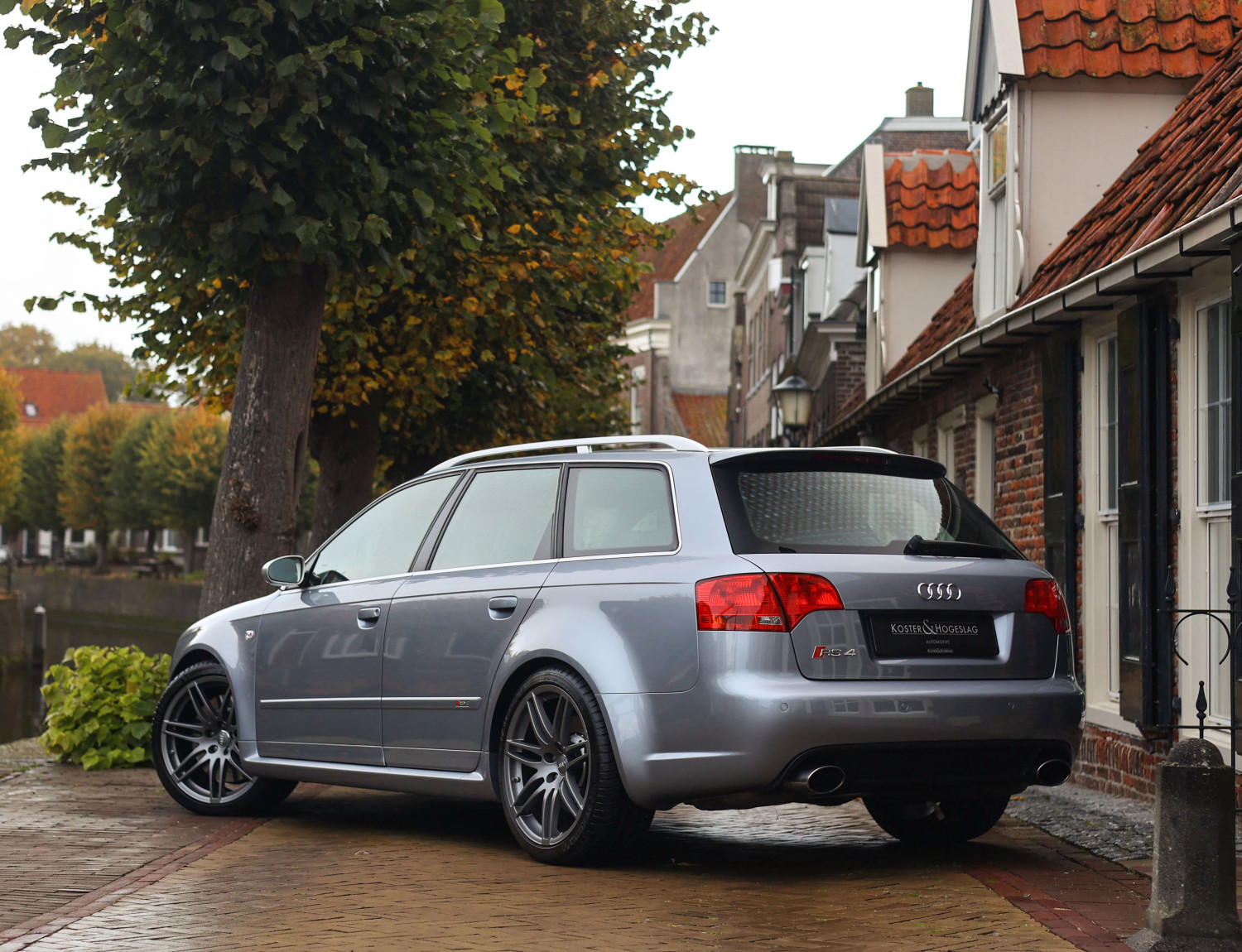 Audi RS4 Avant 4.2 V8 Quattro Audi RS4 Avant 4.2 V8 Quattro