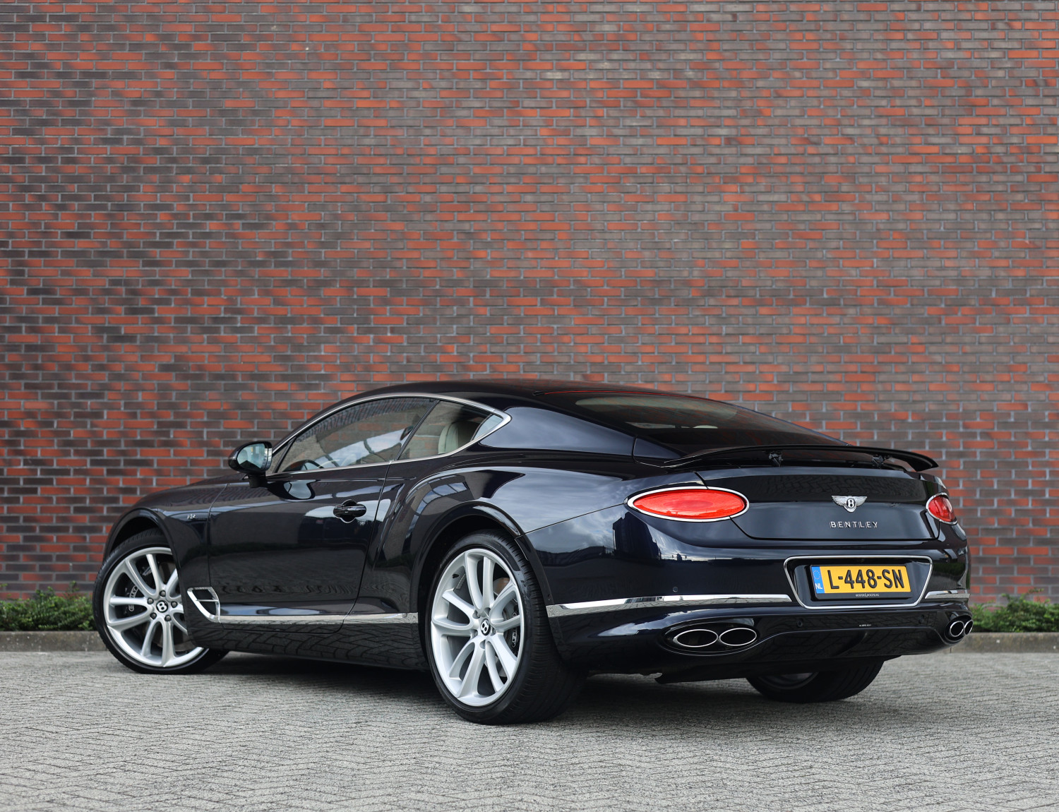 Bentley Continental GT 4.0 V8