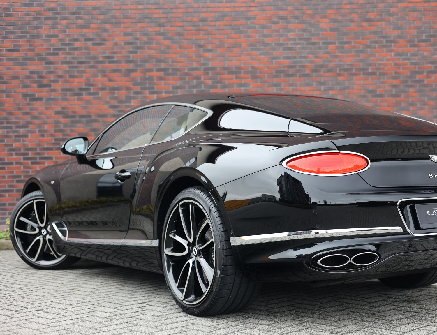 Bentley Continental GT 4.0 V8