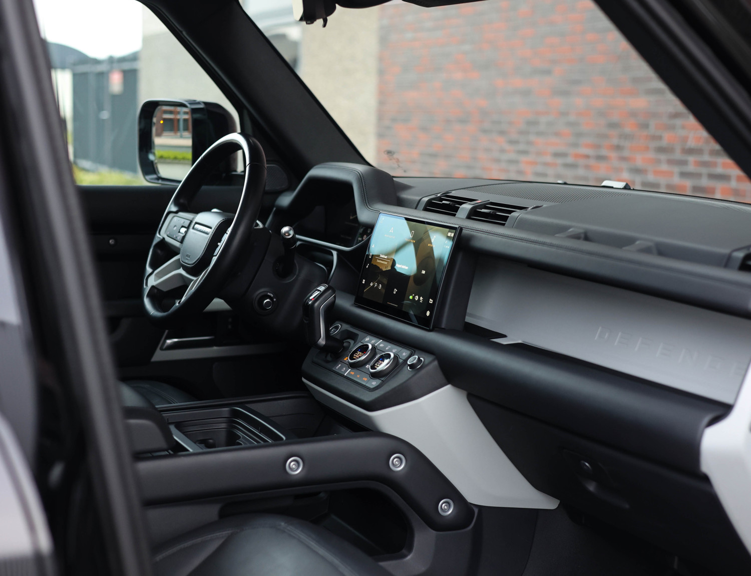 Land Rover Defender 110 P400e HSE