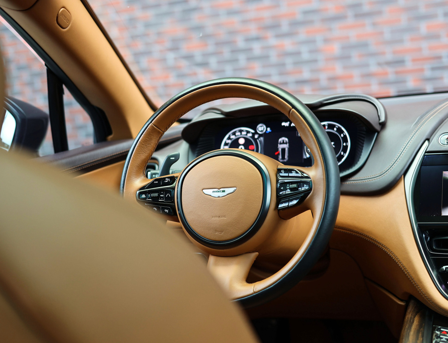 Aston Martin Dbx 4.0 V8 Aston Martin Dbx 4.0 V8