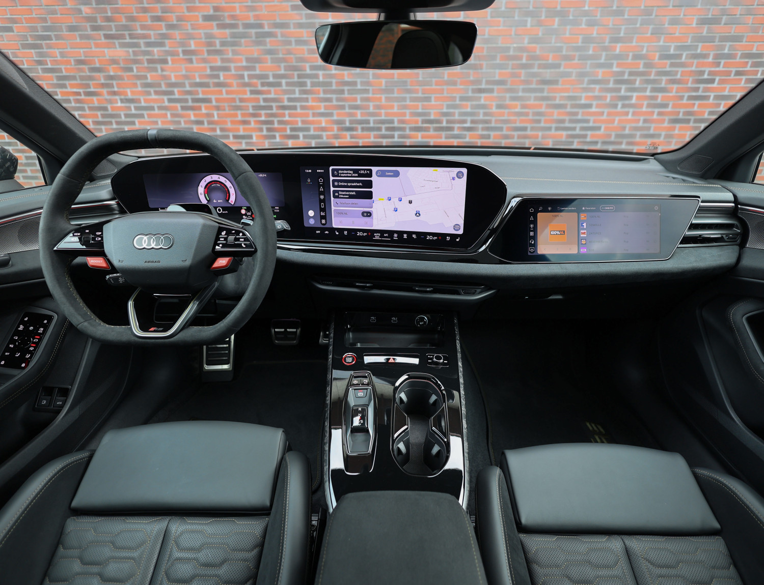 Audi RS5 Avant e-hybrid quattro