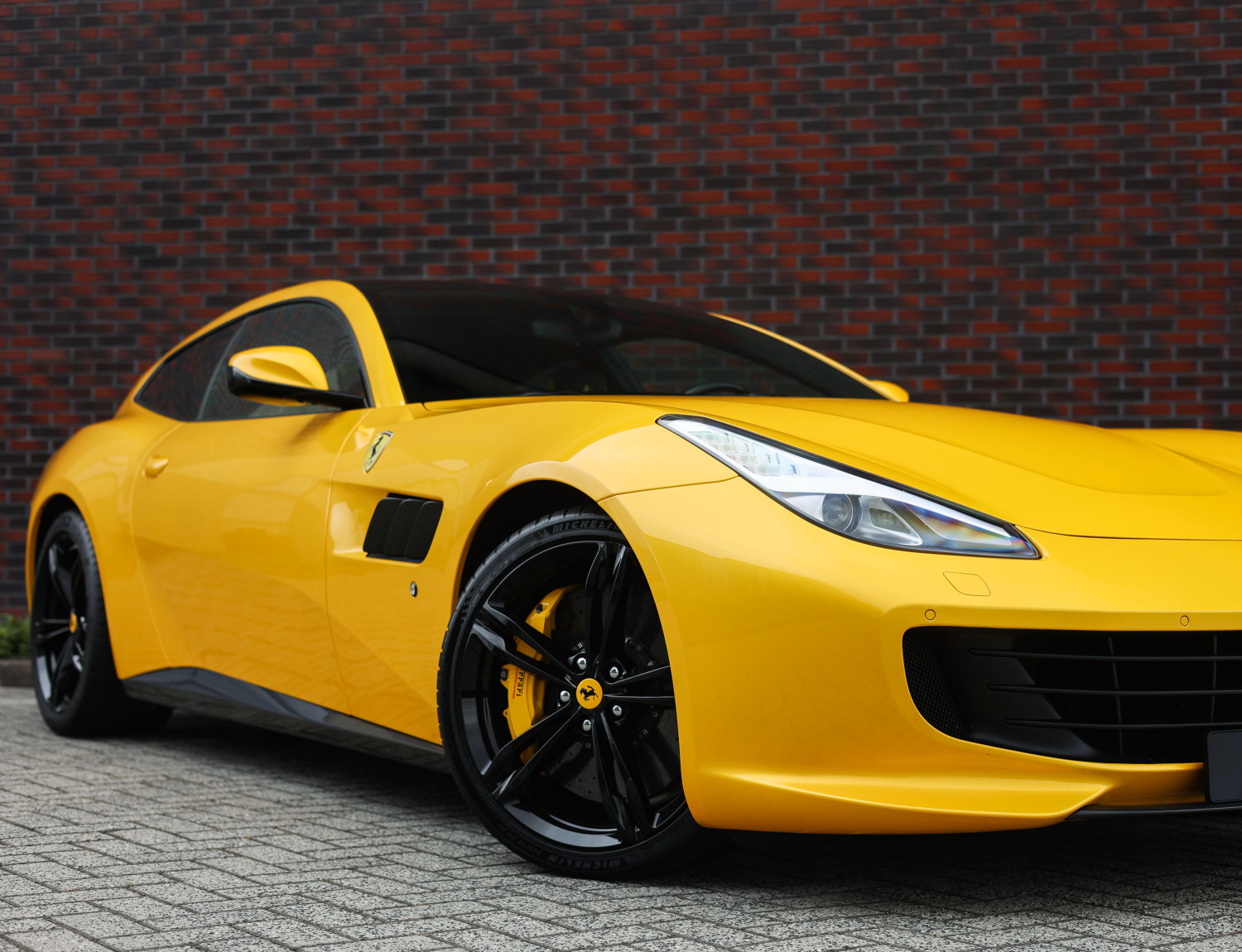 Ferrari GTC4Lusso 6.3 V12