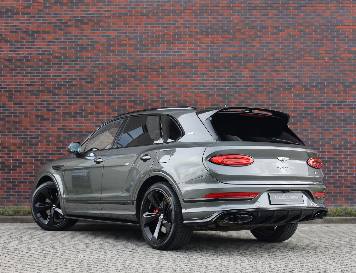 Bentley Bentayga V6 Hybrid