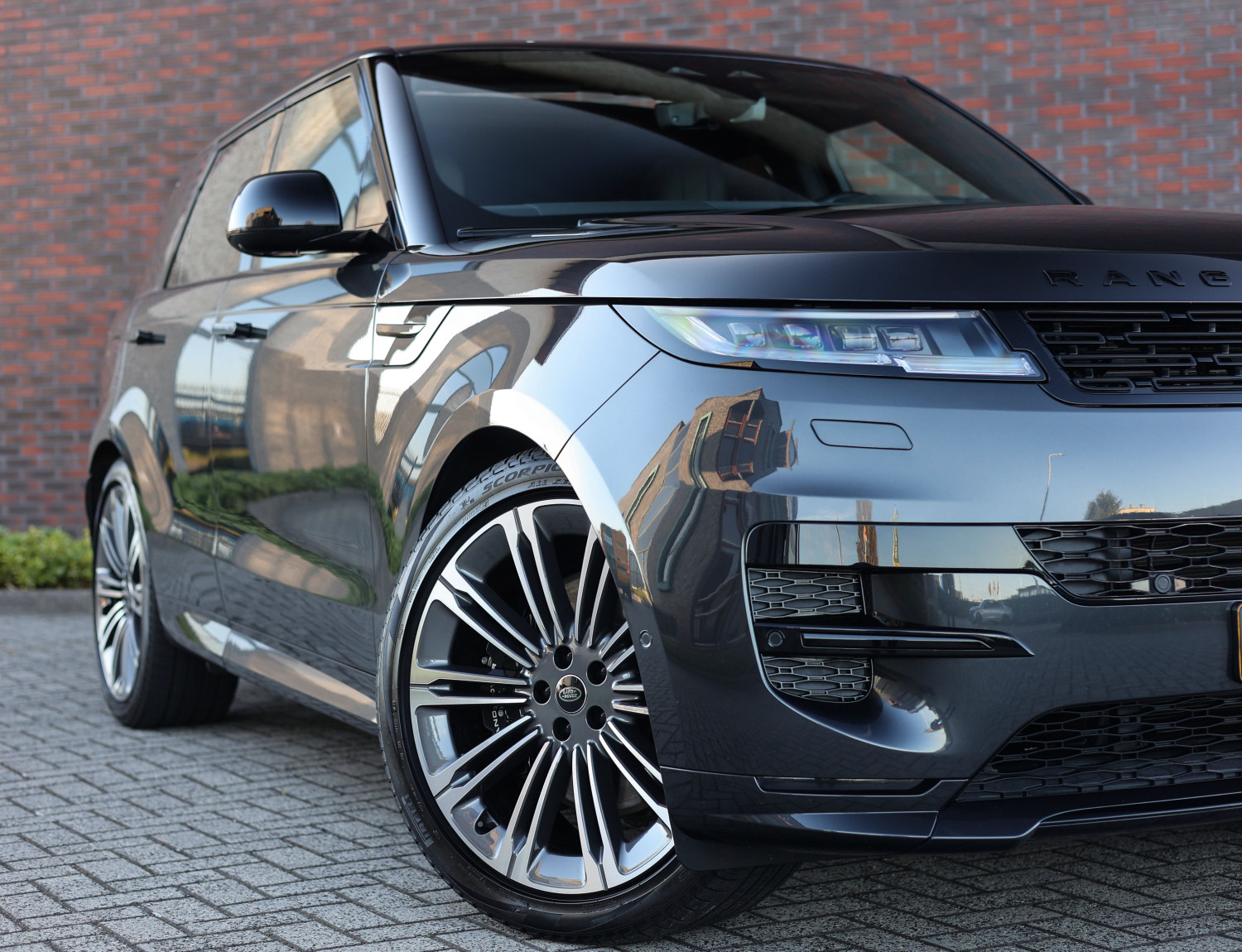 Land Rover Range Rover Sport P460e Dynamic HSE Land Rover Range Rover Sport P460e Dynamic HSE