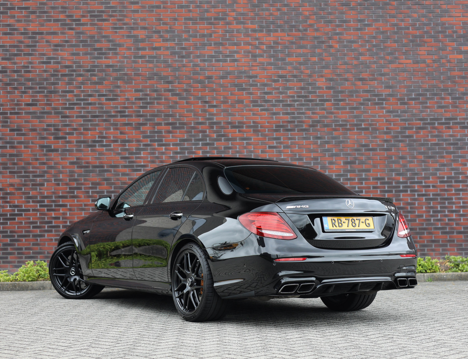 Mercedes-Benz E-Klasse AMG 63 S 4MATIC+ Mercedes-Benz E-Klasse AMG 63 S 4MATIC+
