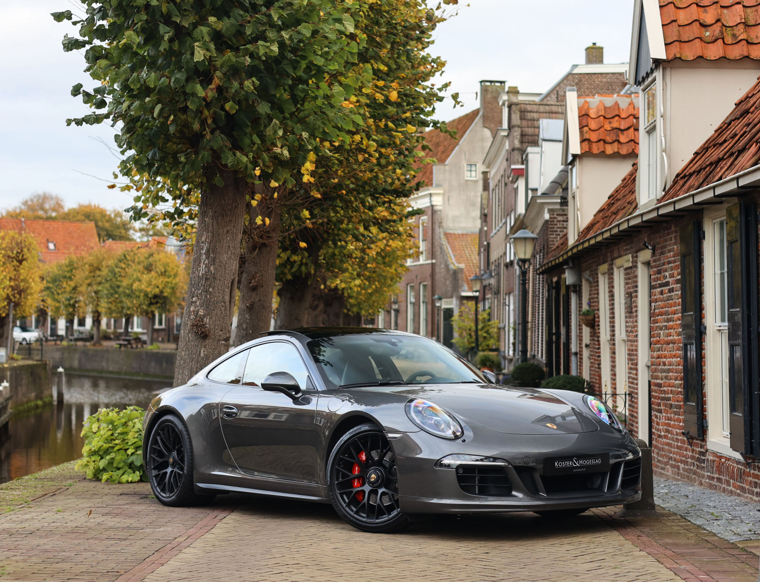 Porsche 911 3.8 Carrera 4 GTS
