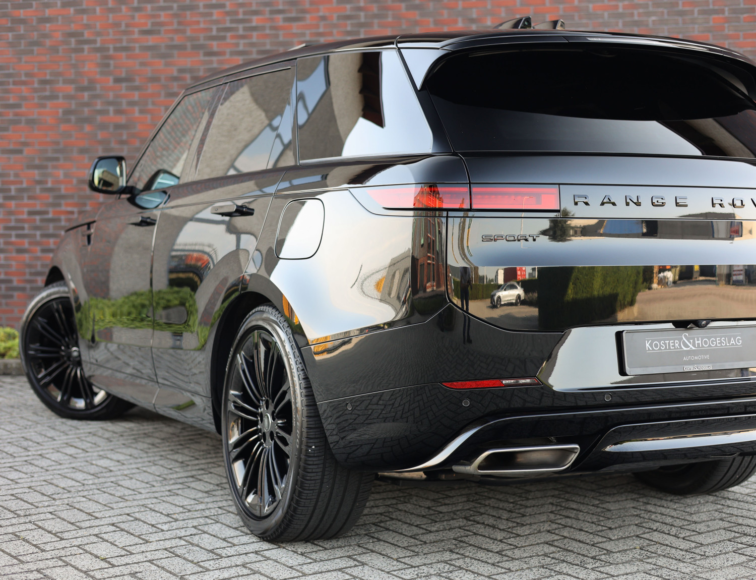 Land Rover Range Rover Sport P550e Autobiography
