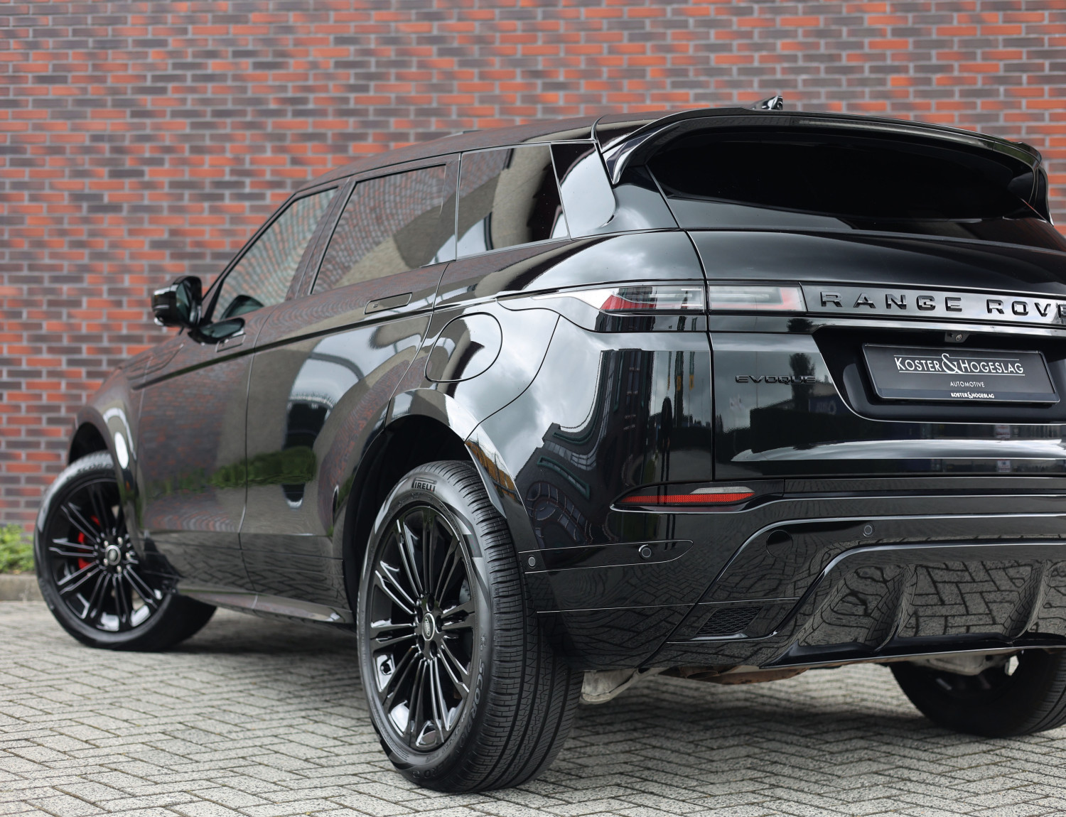 Land Rover Range Rover Evoque P300e Dynamic HSE