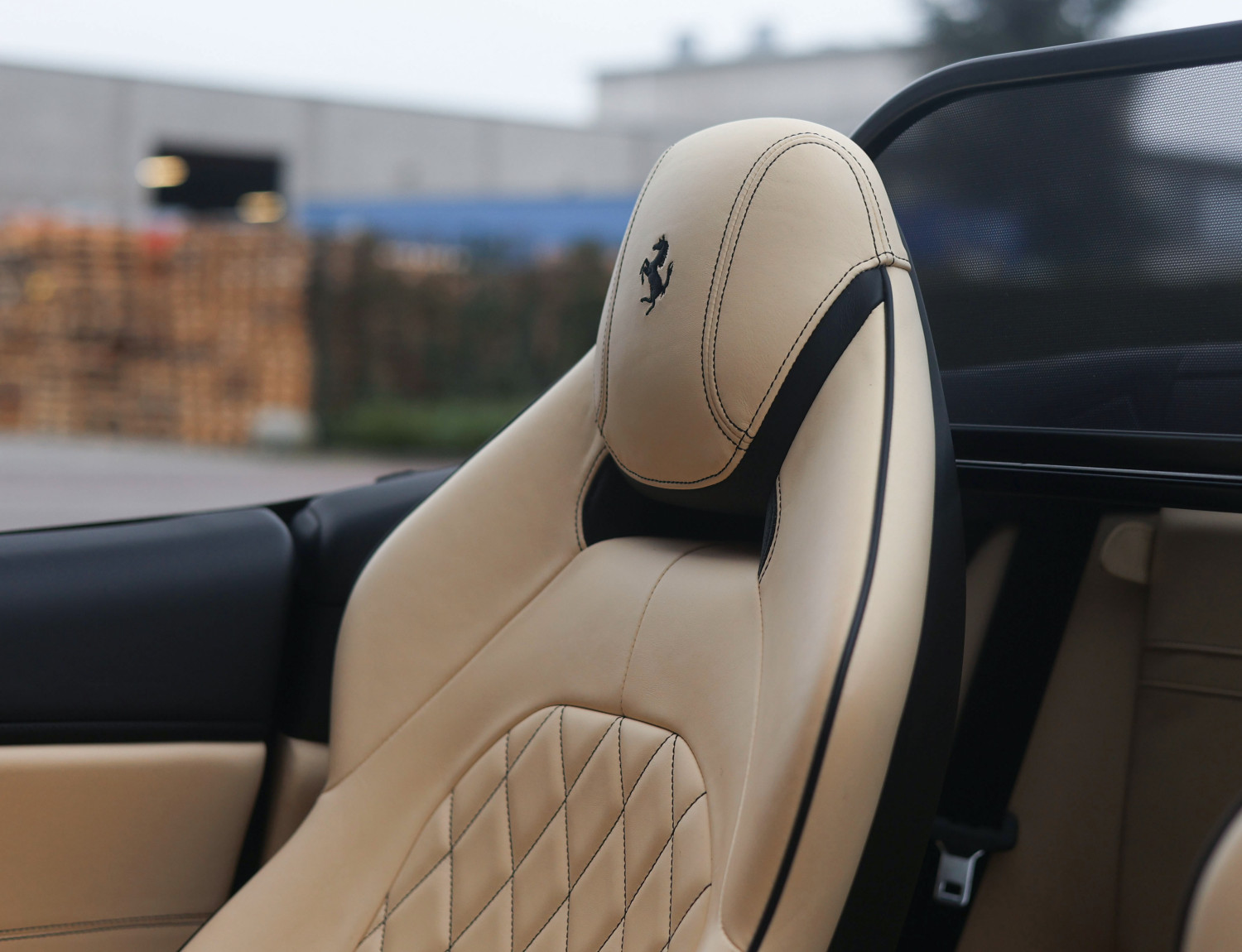 Ferrari California 3.9 T HELE