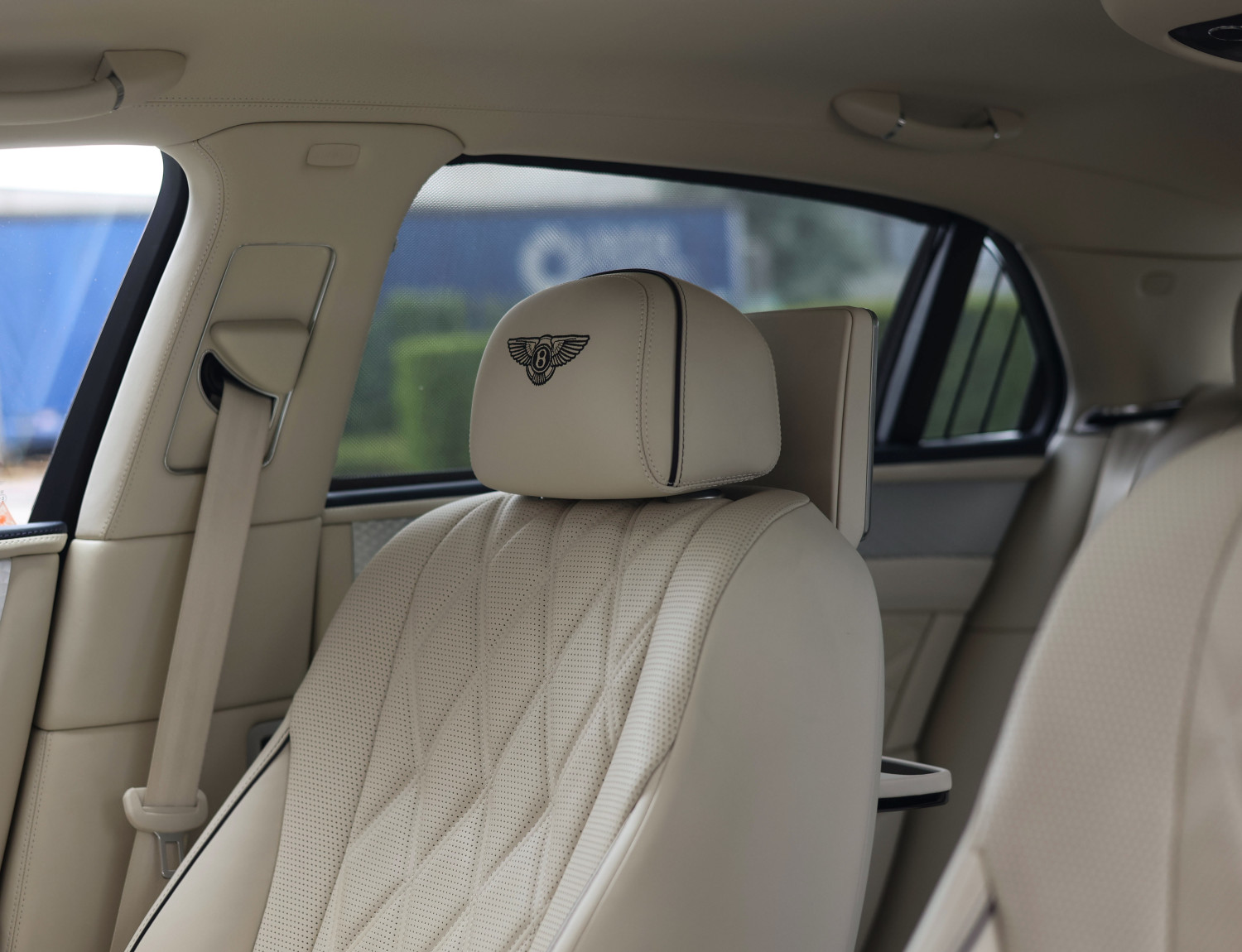 Bentley Flying Spur 6.0 W12
