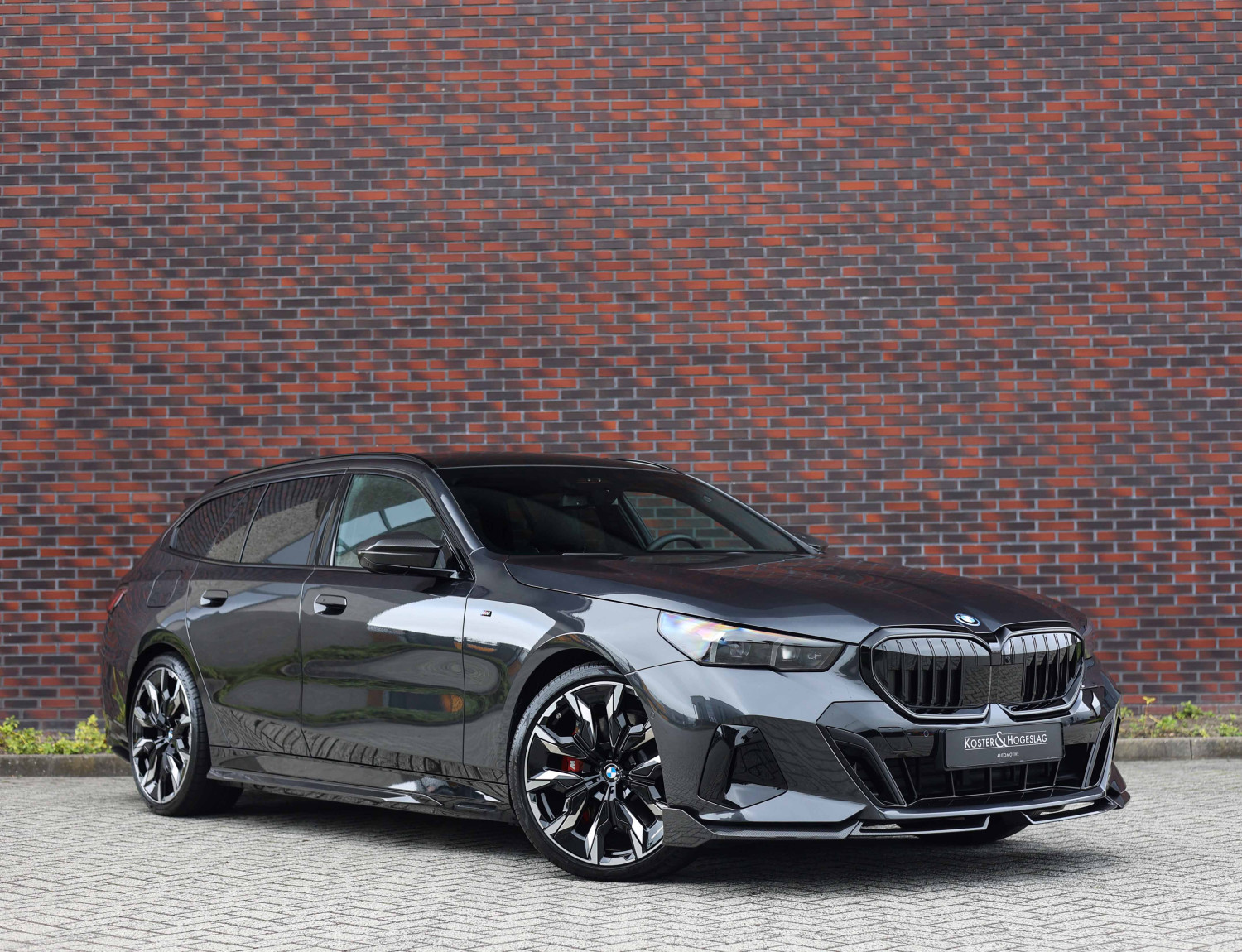 BMW 5 Serie Touring 550e xDrive