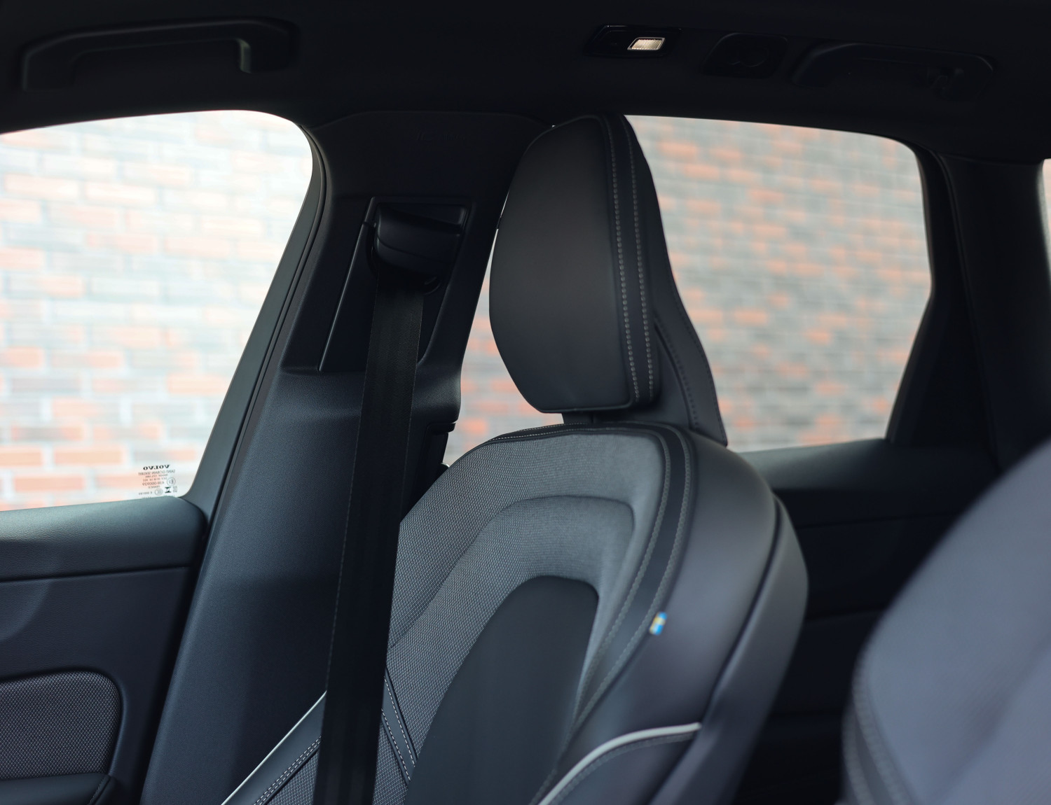 Volvo XC60 T6 AWD Ultra Black Edition