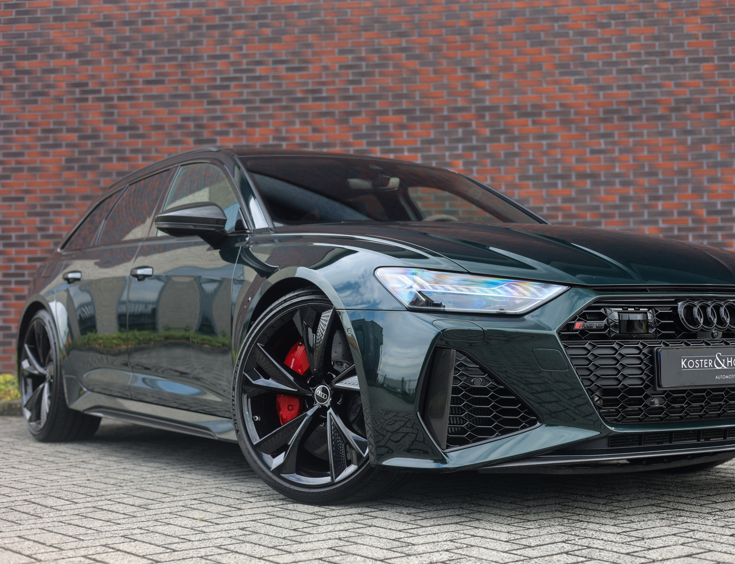 Audi RS6 Avant 4.0 TFSI quattro Audi RS6 Avant 4.0 TFSI quattro