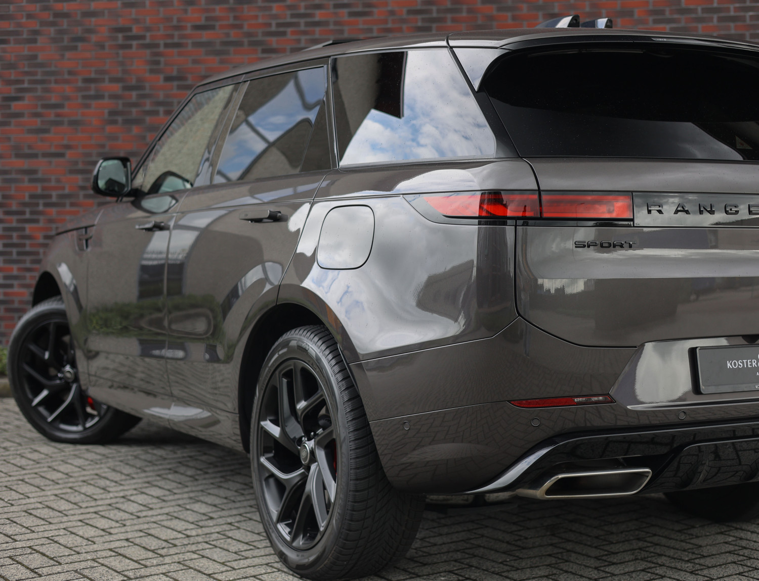 Land Rover Range Rover Sport P460e Dynamic SE