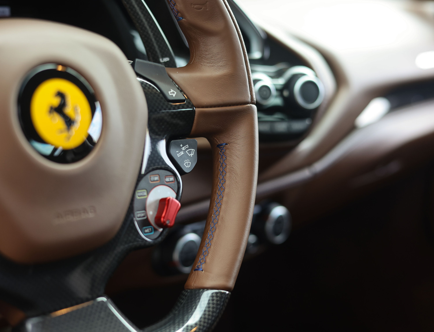 Ferrari 488 3.9 GTB HELE
