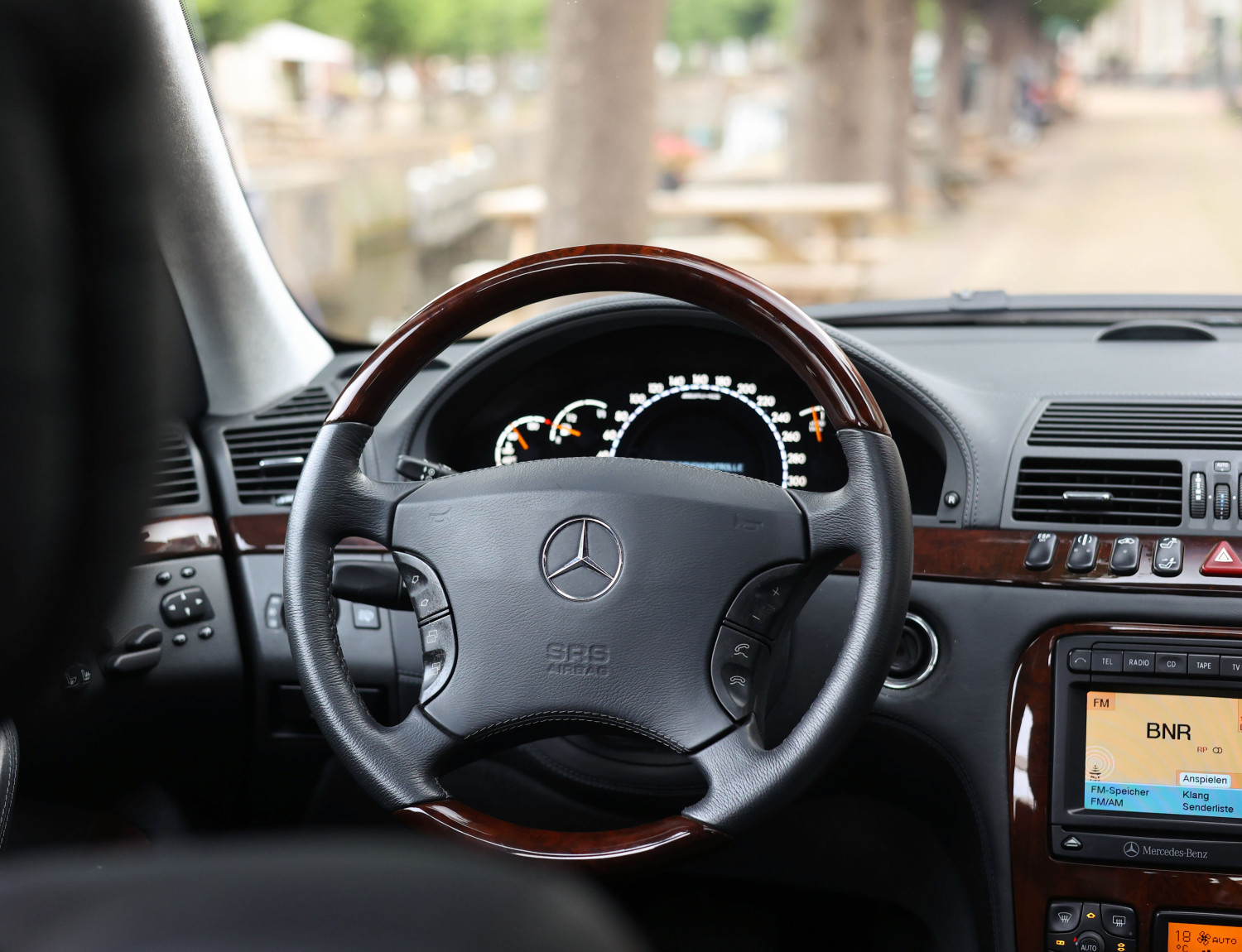 Mercedes-Benz S-Klasse AMG 55 Lang Mercedes-Benz S-Klasse AMG 55 Lang
