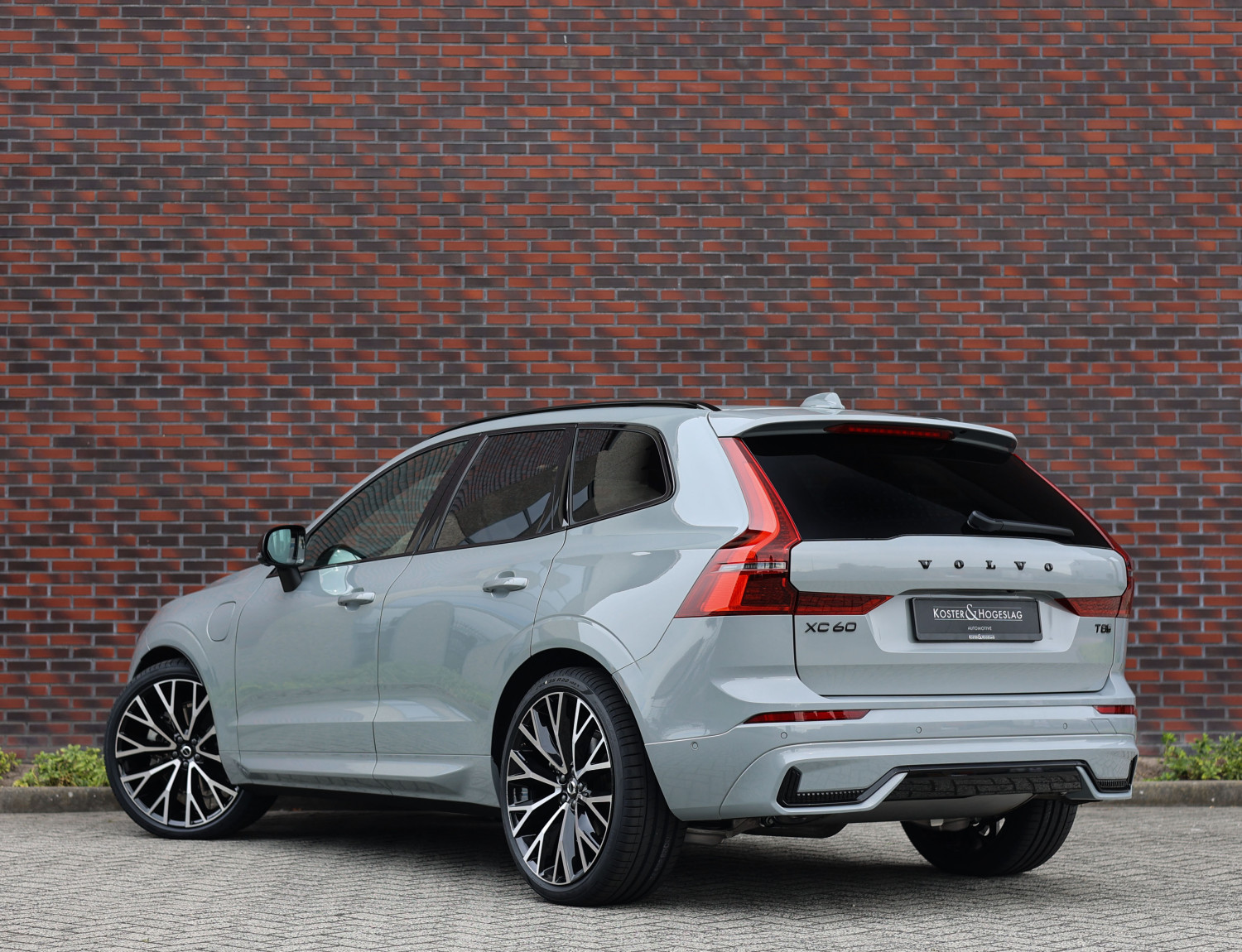 Volvo XC60 2.0 T8 Ultra Black Edition