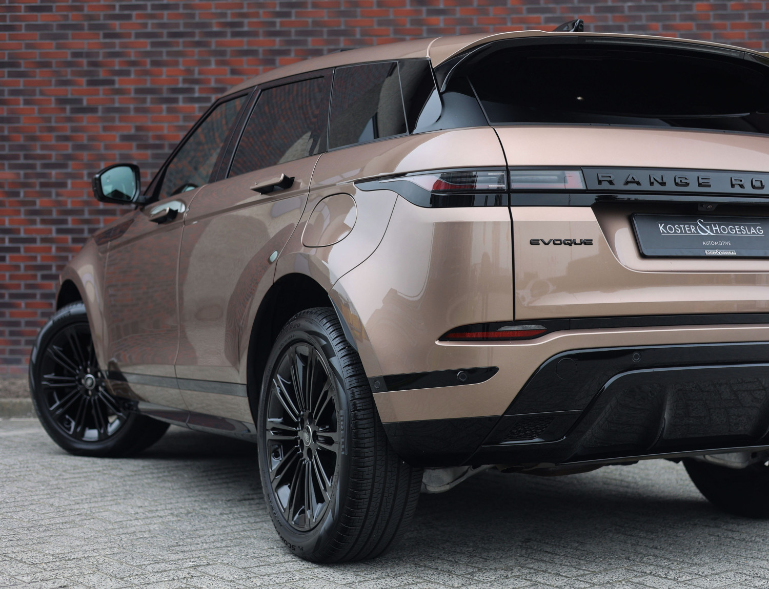 Land Rover Range Rover Evoque P270e Autobiography