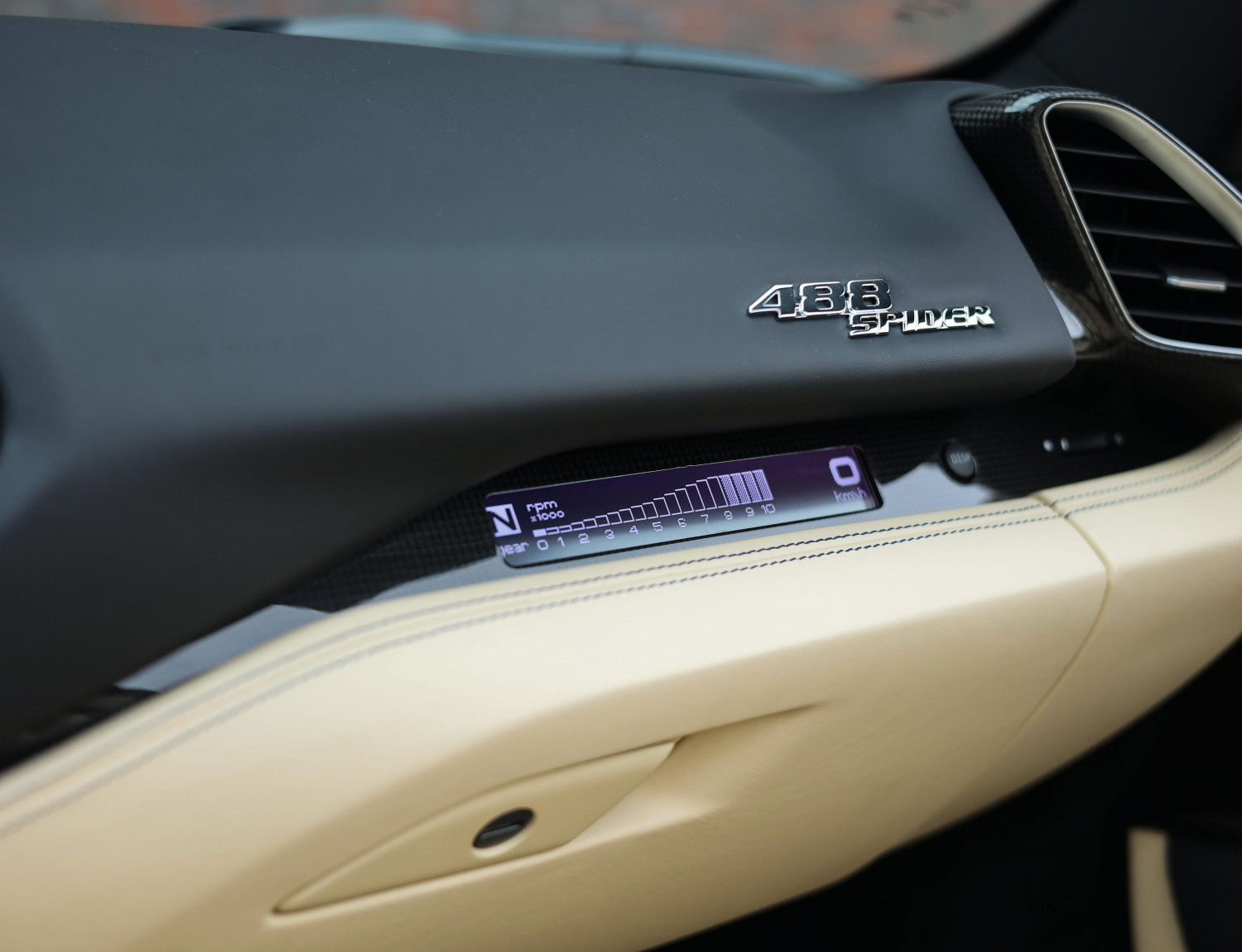 Ferrari 488 3.9 Spider HELE